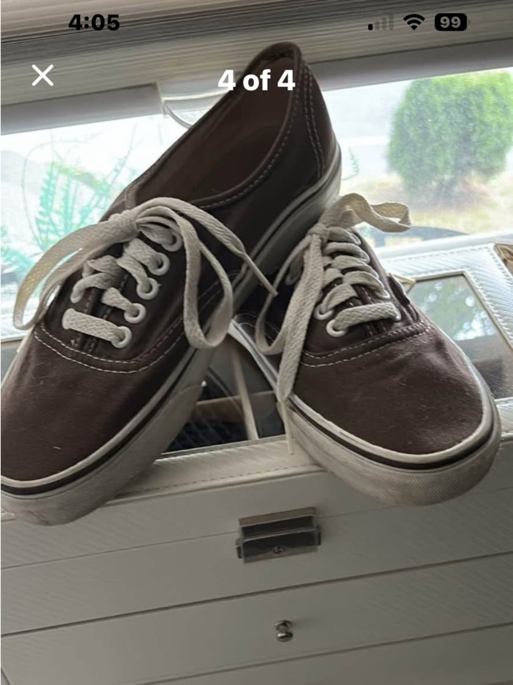 Vans Brown Canvas Low-Top Sneakers
Unisex